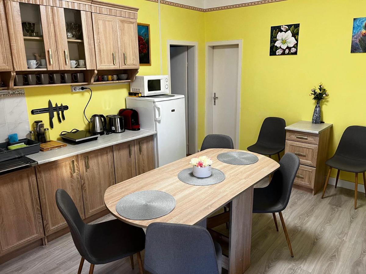 Postakocsi Vendeghaz Kisgyor Hotel Luaran gambar